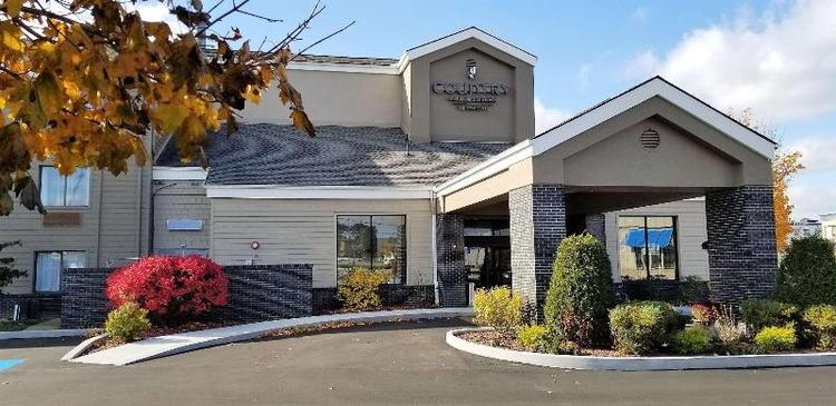 Country Inn & Suites by Radisson Erie