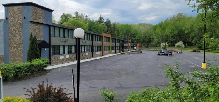 Wingate by Wyndham Lake George