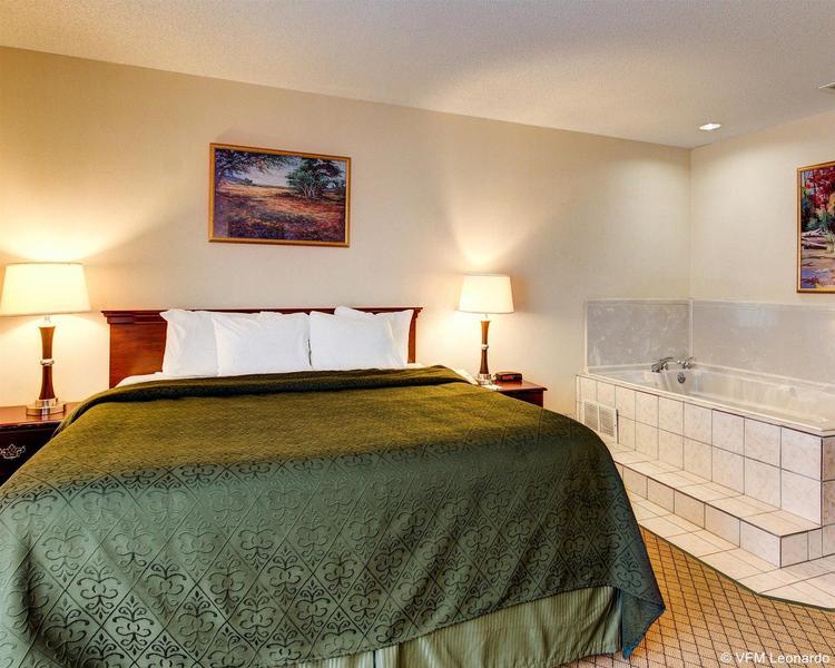 Quality Inn & Suites - Granbury