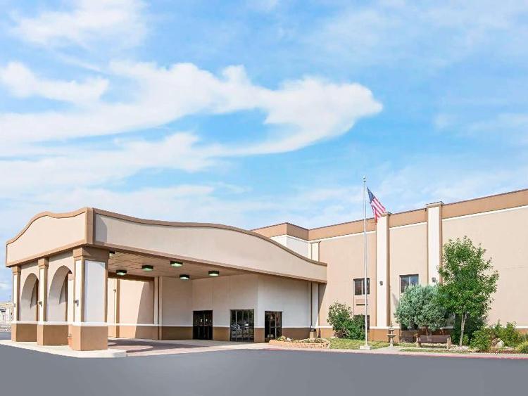 Ramada Plaza & Conf Center by Wyndham Gillette