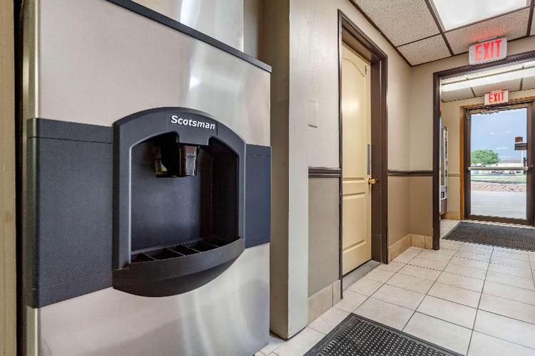 Econo Lodge Hays Area