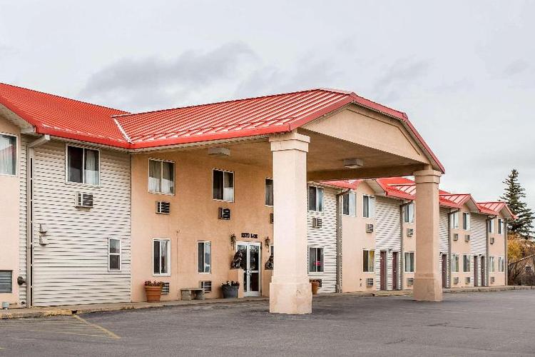 Hotel Fuzion Inn & Suites