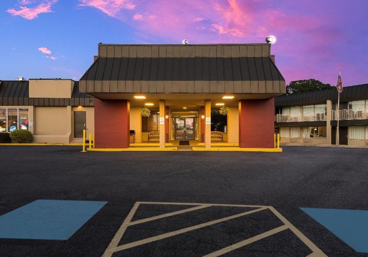 Red Roof Inn Reading