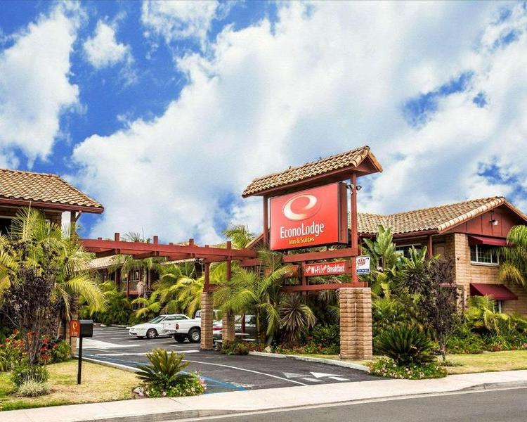 Econo Lodge Inn & Suites Near Legoland