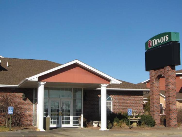 Norfolk Lodge & Suites, an Ascend Collection hotel