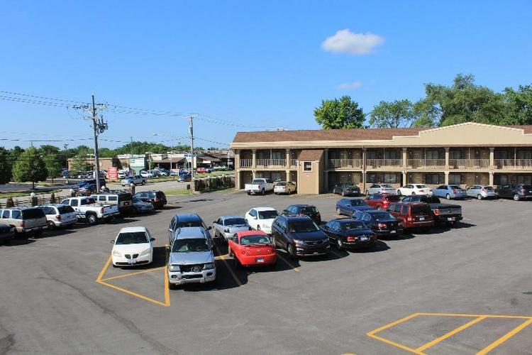 Rodeway Inn & Suites