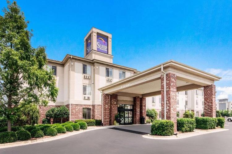 Sleep Inn & Suites