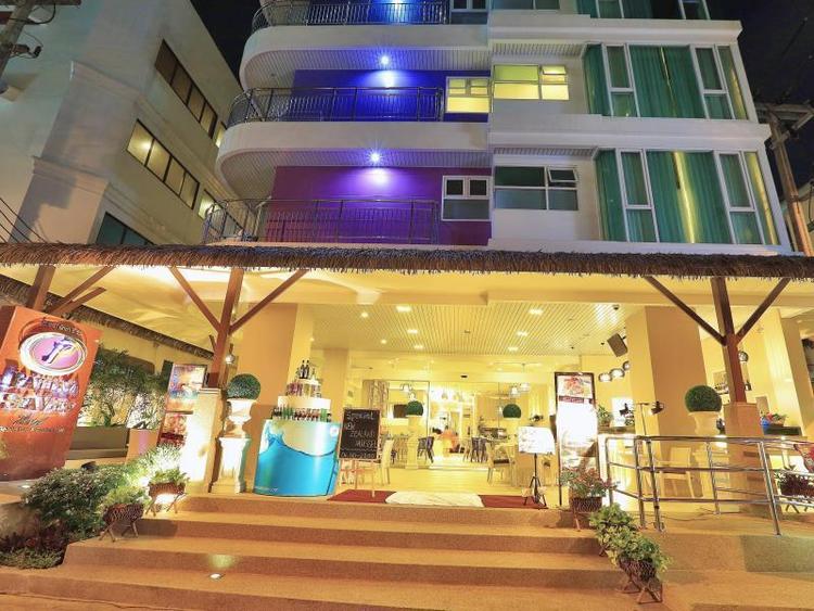 Pattaya Sea View Hotel