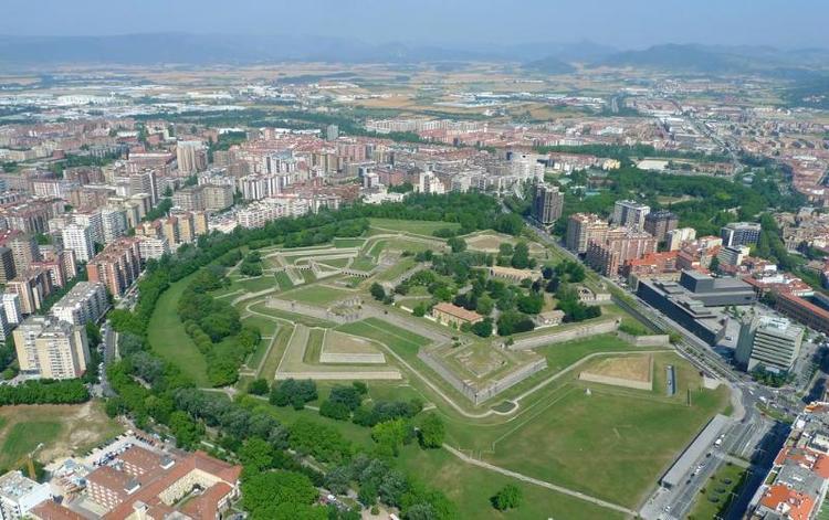 Arriazu Hostal