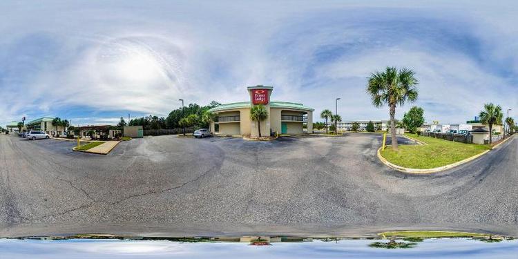 Econo Lodge Inn & Suites Gulfport