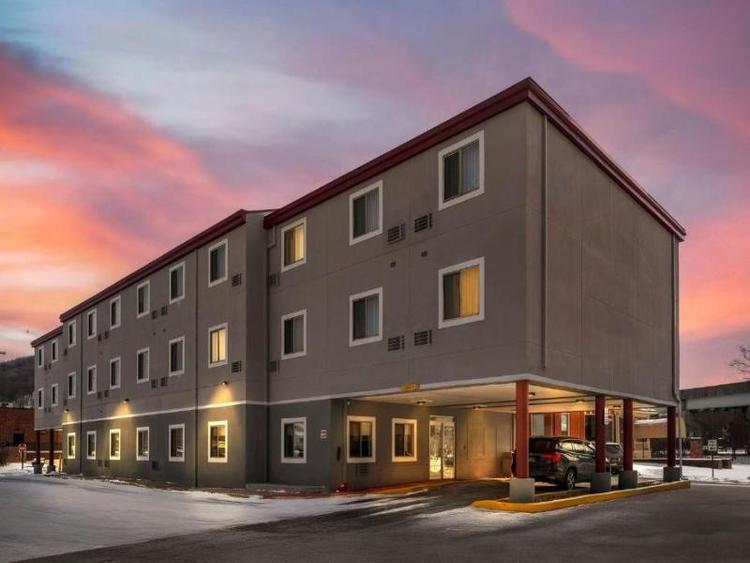 Red Roof Inn Johnstown