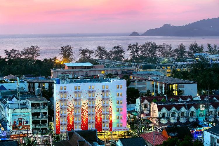 Easy Planet Phuket Patong