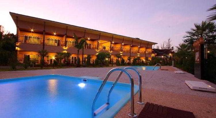 Maleedee Bay Resort