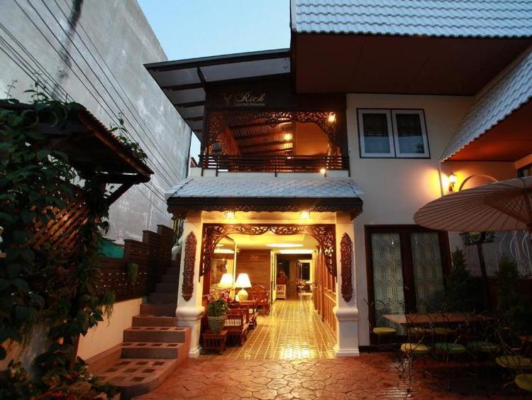 Rich Lanna House