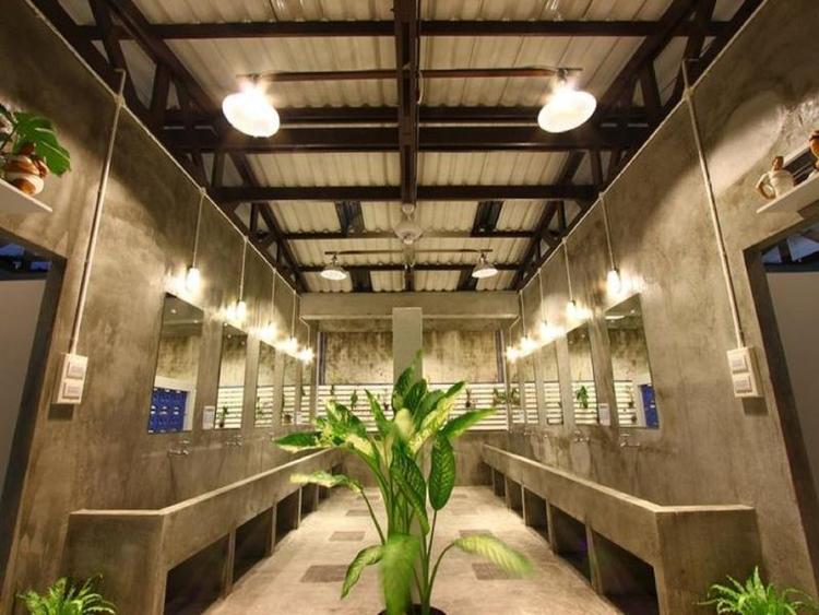 Pak Up Hostel