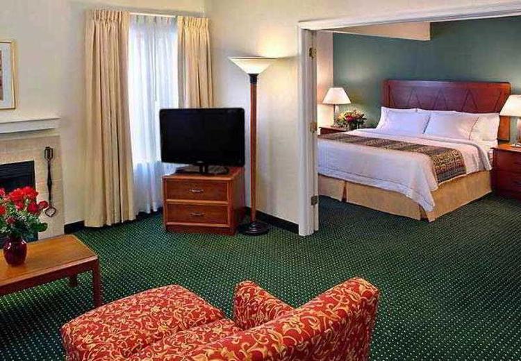 Sonesta ES Suites Providence Airport