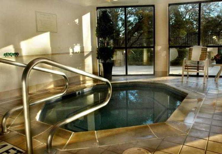 Courtyard Roseville
