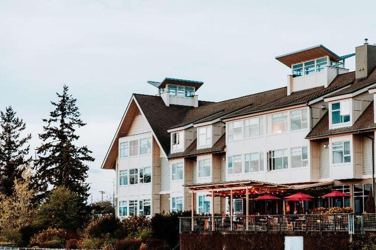 Chrysalis Inn & Spa Bellingham Curio Collection