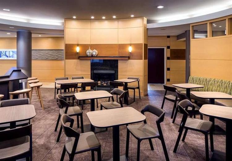 SpringHill Suites Bakersfield