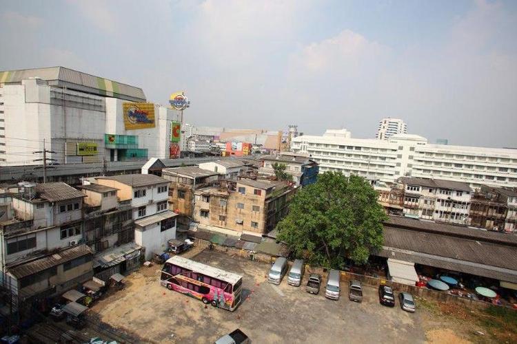 Regent Ramkhamhaeng and Apartment