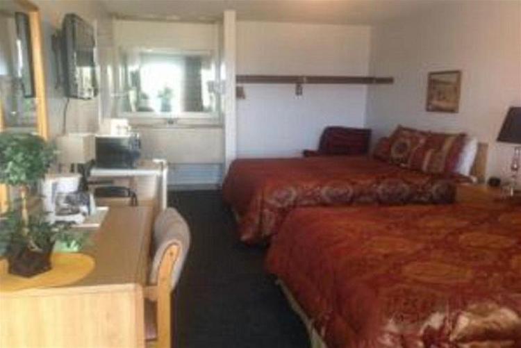Motel West