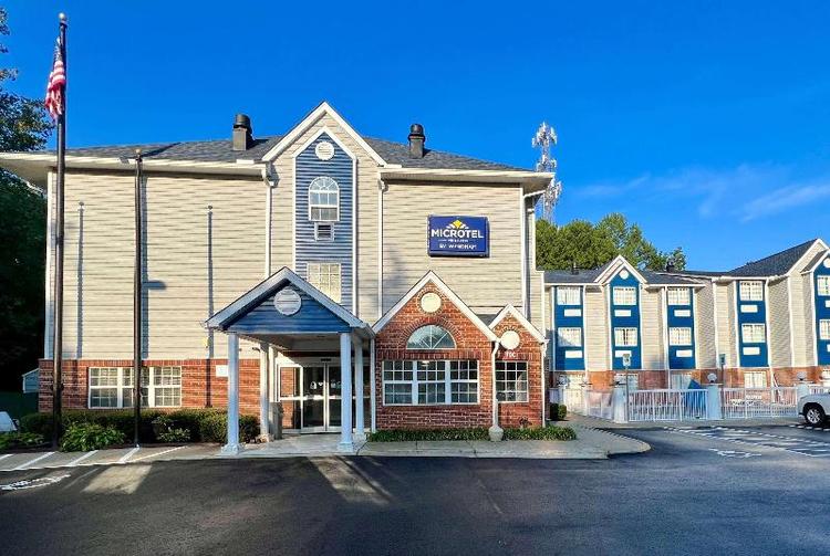 Microtel Inn & Suites By Wyndham Charlotte/Northl