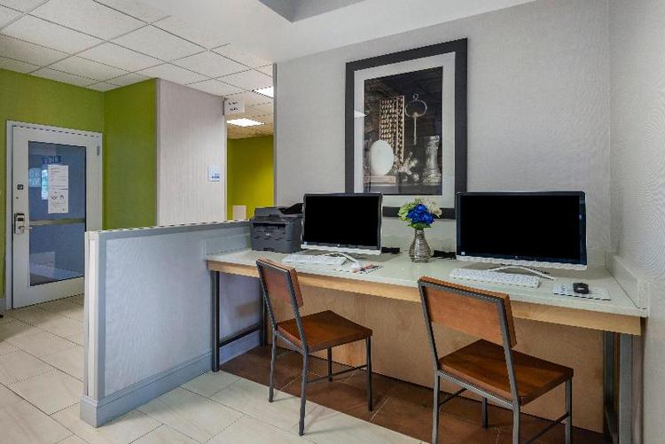 Holiday Inn Express Charlotte West - Gastonia