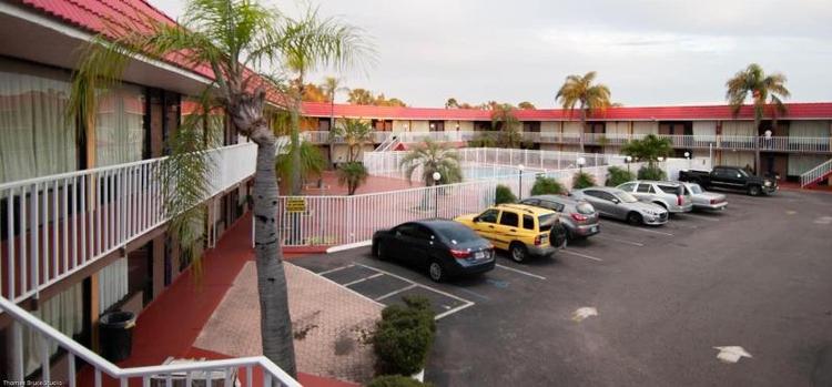 Express Inn & Suites Clearwater