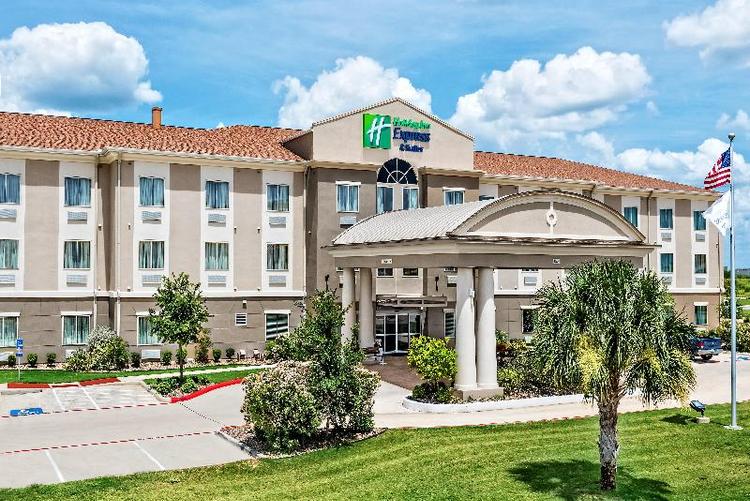 Holiday Inn Express Hotel & Suites Cotulla