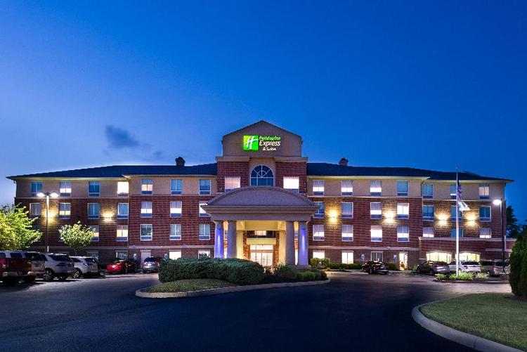 Holiday Inn Express Hotel & Suites Cincinnati - Ma
