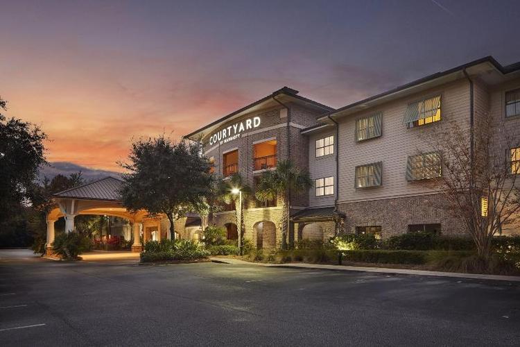 Courtyard Charleston Mt. Pleasant