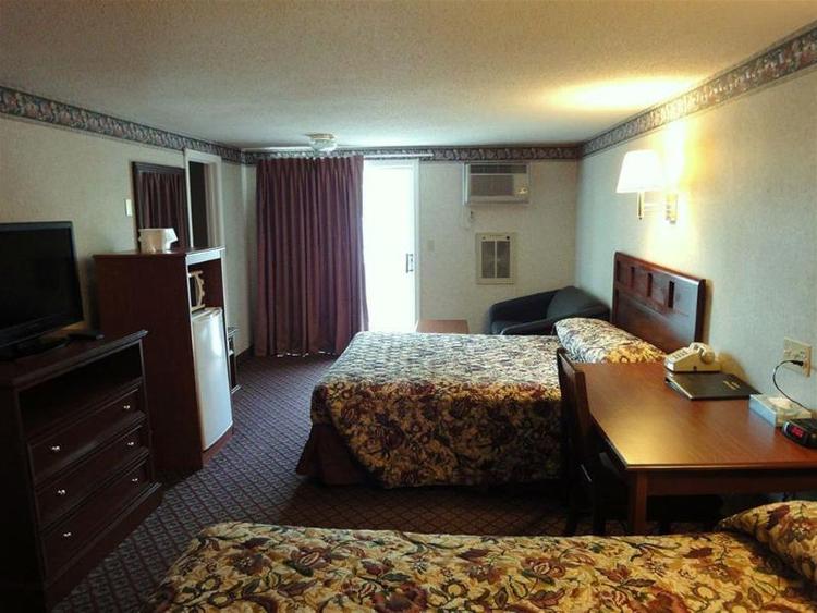 Hyannis Travel Inn