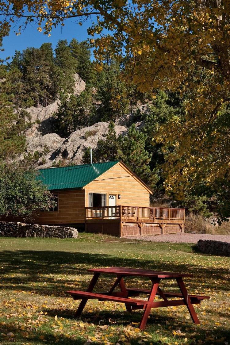 Rock Crest Lodge and Cabins