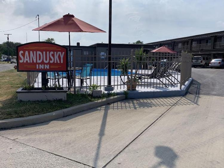 Sandusky Inn
