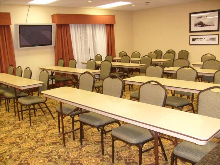 Country Inn & Suites by Radisson, Charleston South