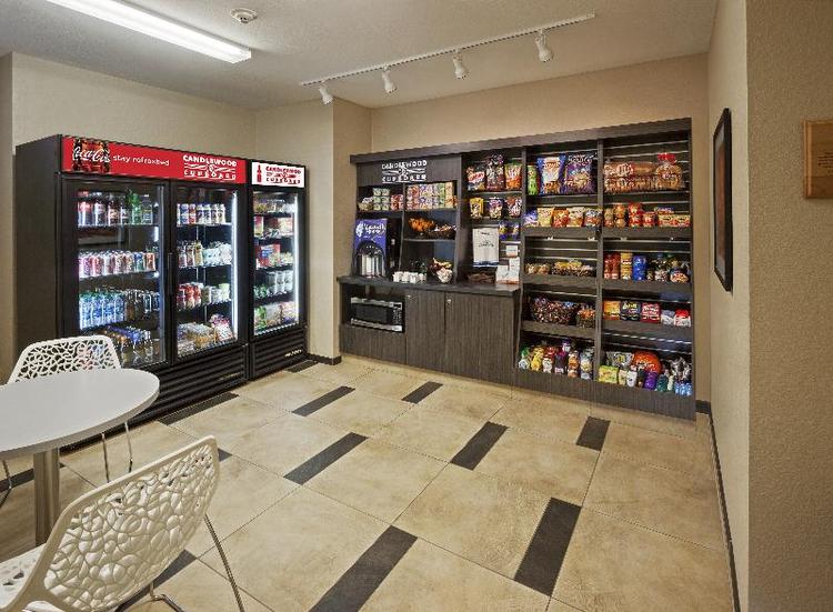 Sonesta Simply Suites Detroit Southfield