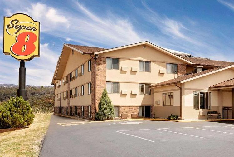 Super 8 by Wyndham Spearfish
