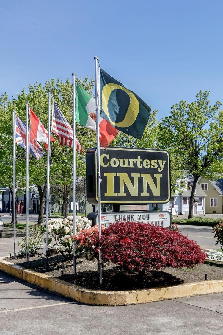 Courtesy Inn