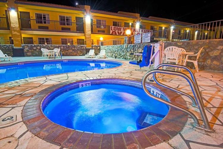 Days Inn by Wyndham El Paso West