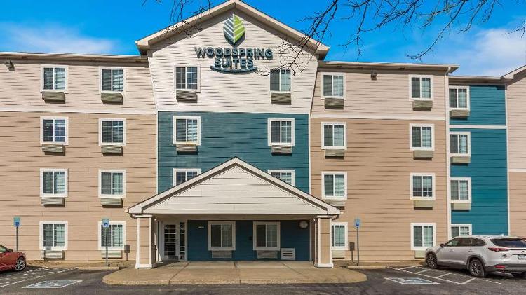 WoodSpring Suites Evansville East