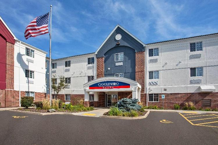 Candlewood Suites Kenosha