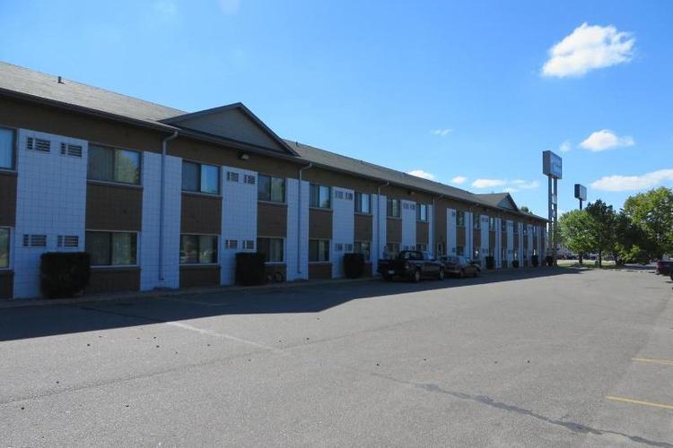 Grand Inn Fargo