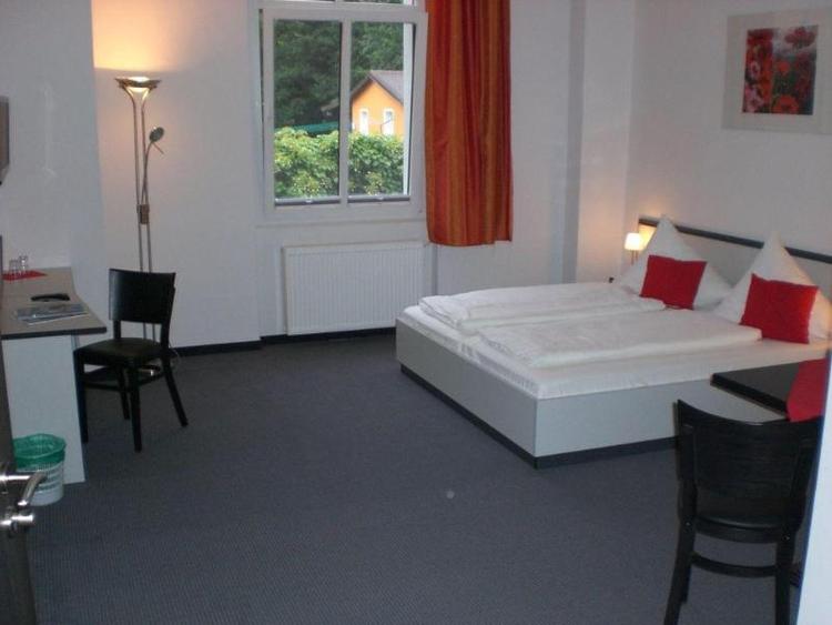 Zwischen den Seen