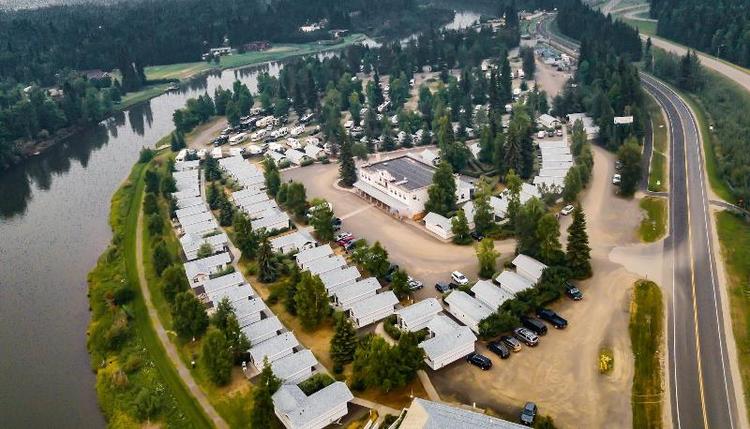 Rivers Edge Resort