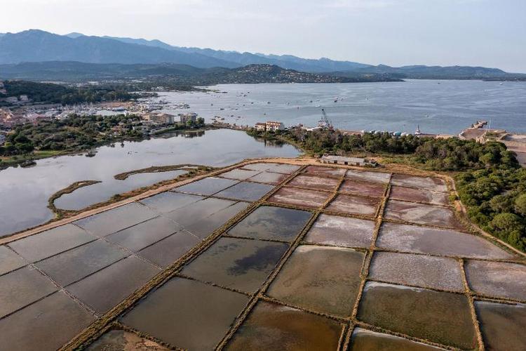 Costa Salina