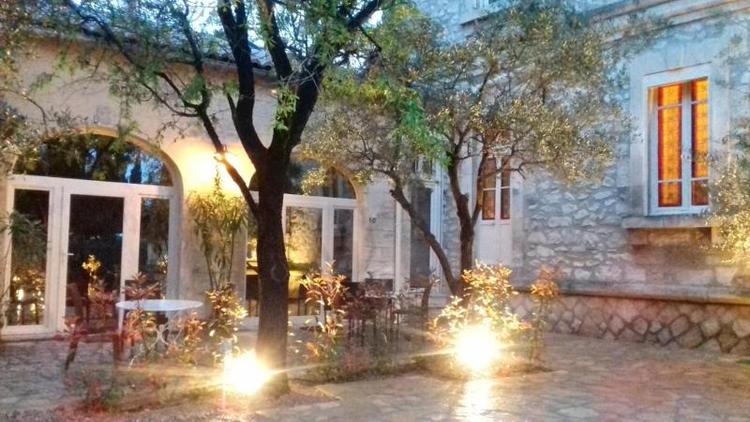 Logis Hotel Residence les Cedres