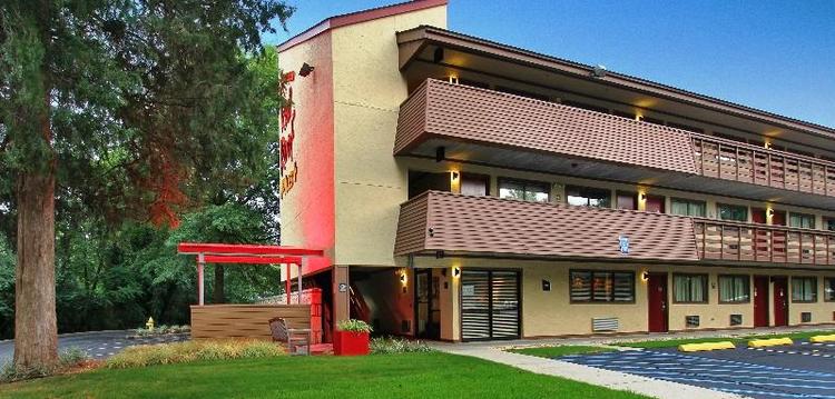 Red Roof PLUS+ Atlanta - Buckhead