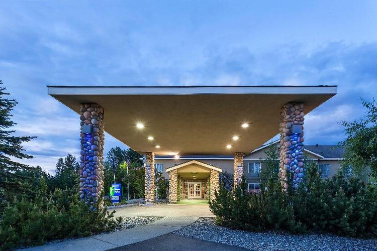 Wyndham Garden Anchorage Airport
