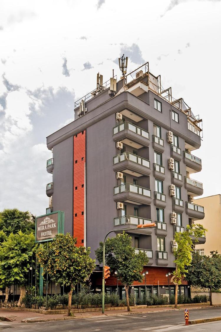 Mera Park Hotel