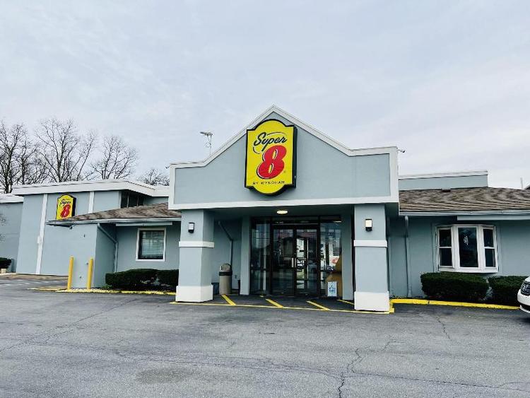 Super 8 by Wyndham Carlisle North
